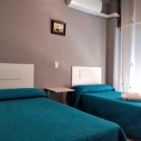 Vacansis Habitaciones De Hostal A Primera Linea De Playa En Cullera Kültér fotó